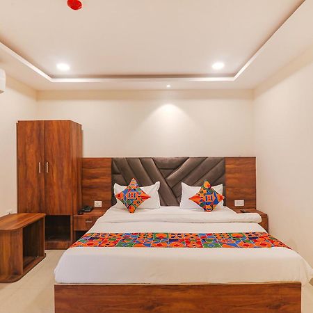 Fabhotel Rachna Palace And Banquets - Nr Lekhraj Metro Station Lucknow Ngoại thất bức ảnh