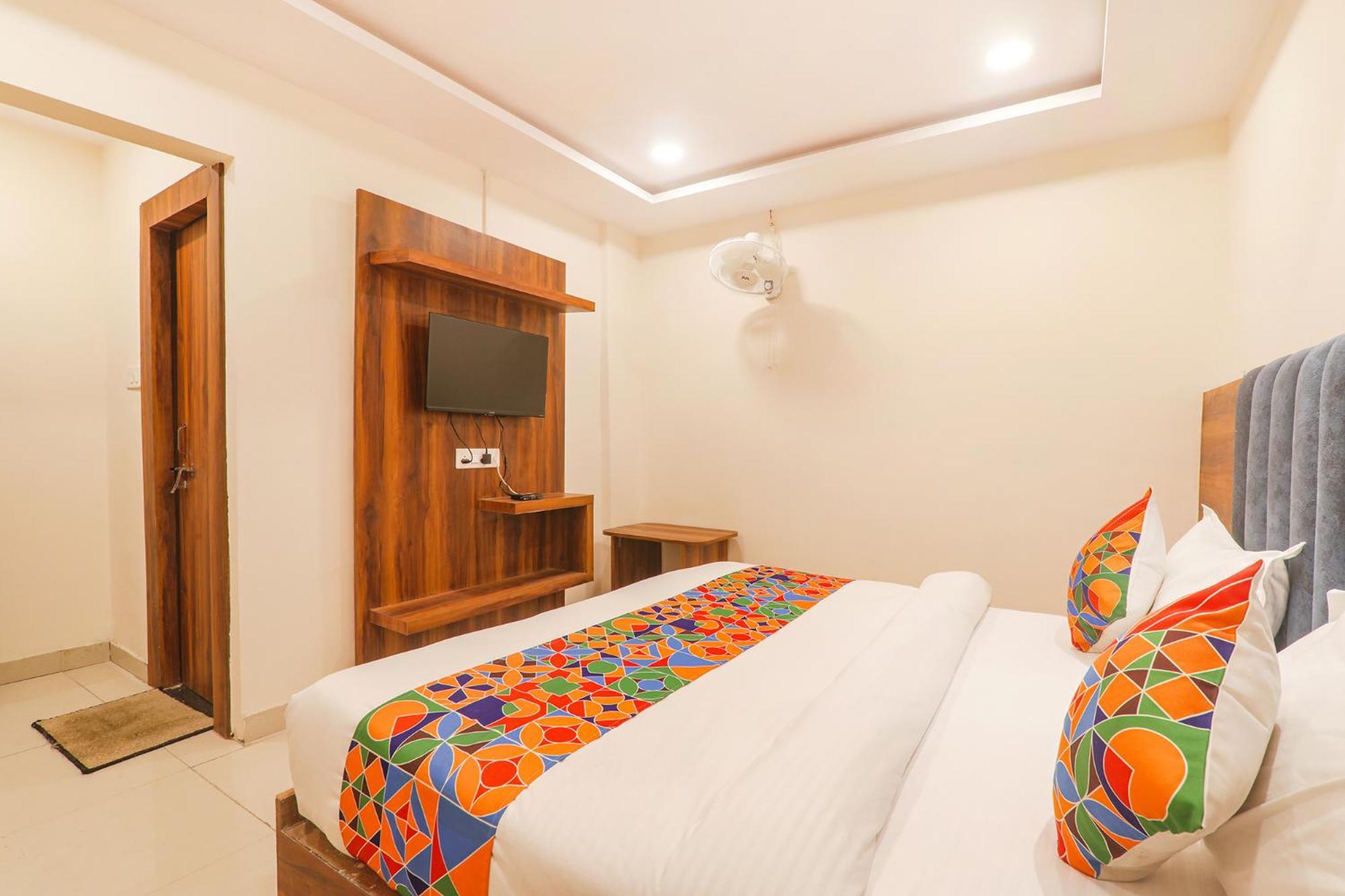 Fabhotel Rachna Palace And Banquets - Nr Lekhraj Metro Station Lucknow Ngoại thất bức ảnh